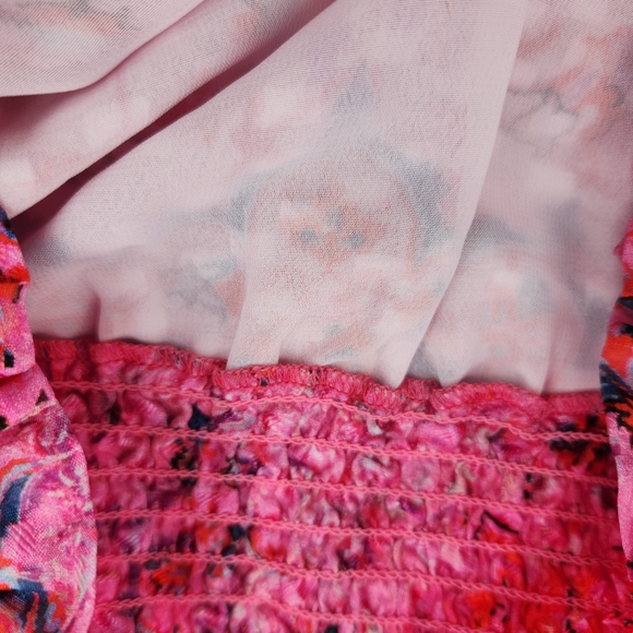 Ecru Ombre Mandala Pink Halter Silk Blend Top Size Small - Picture 9 of 16